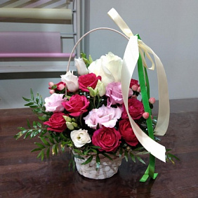 Корзина с цветами «Вита»