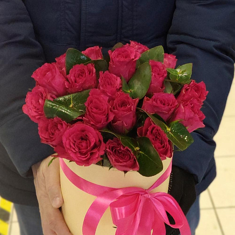 Цветы в  шляпной коробке (розы 60 см) - Фото 1