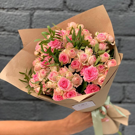 Розовая кустовая роза - Фото 1