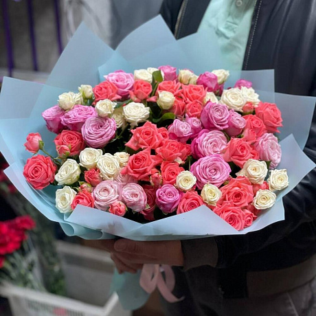 Букет из 39 микс кустовых роз - Фото 1
