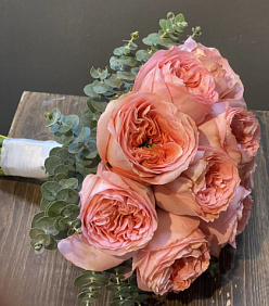 Букет 7 роз Джульетта