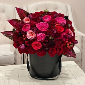 Luxury цветы в коробке