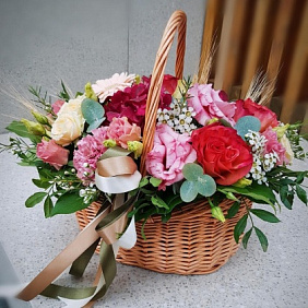 Корзина с цветами №173