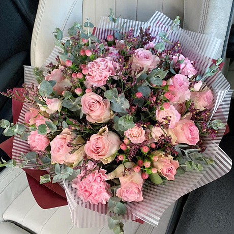 Букет с гиперикумом и лимониумом - Фото 1