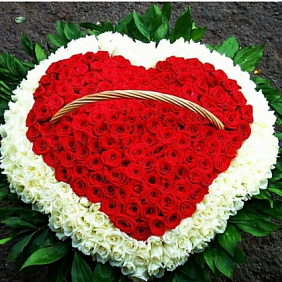Букет цветов "Ароматное сердце"