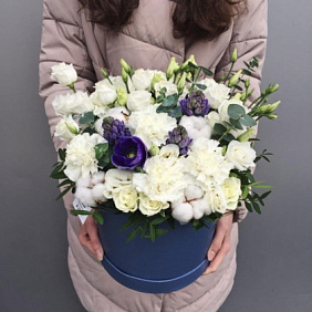 Коробка с цветами "Облака"