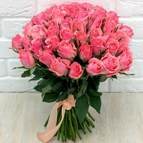 51 розовая роза Кения №160
