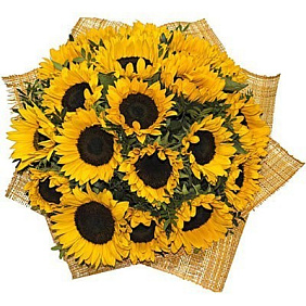 Букет из 17 подсолнухов