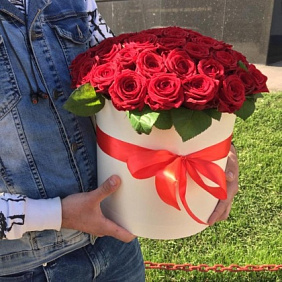Коробка с розами №165