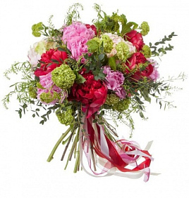 Букет из гортензий, пионов вибурнума