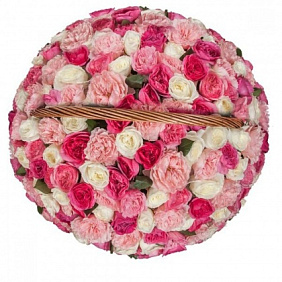 Корзина из 101 пиона "Великолепие"