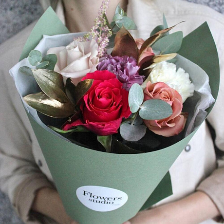 Золотистый букет с яркой розой №161 - Фото 1