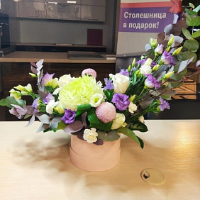 Настольная композиция цветов №160
