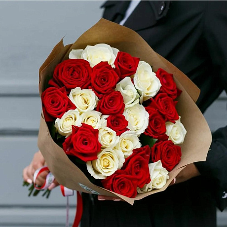Букет Белое и красное 25 - Фото 1