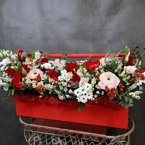 Корзина с цветами №312