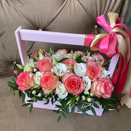 Микс из роз и экватор в ящике - Фото 1