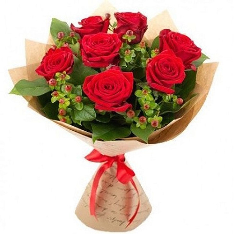 Букет из 7 красных роз с зеленью - Фото 1