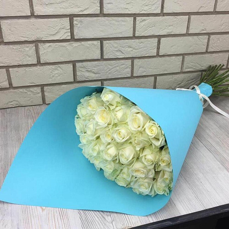 29 белых роз в бумаге - Фото 1