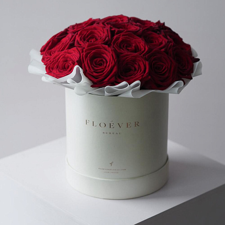 Розы Ред Наоми в жемчужной коробке M - Фото 1