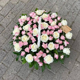 Нежная корзина из цветов №166