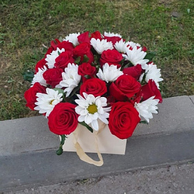 Цветы в коробке №766