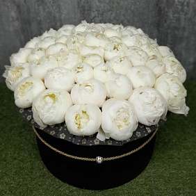 Букет цветов "queen of emotions"