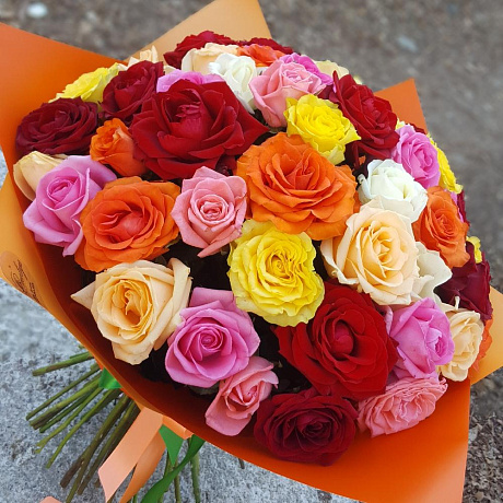 Яркое ассорти  из роз - Фото 1