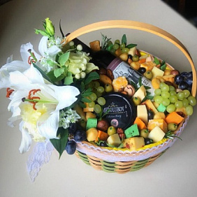 Букет цветов "Сырная корзинка"