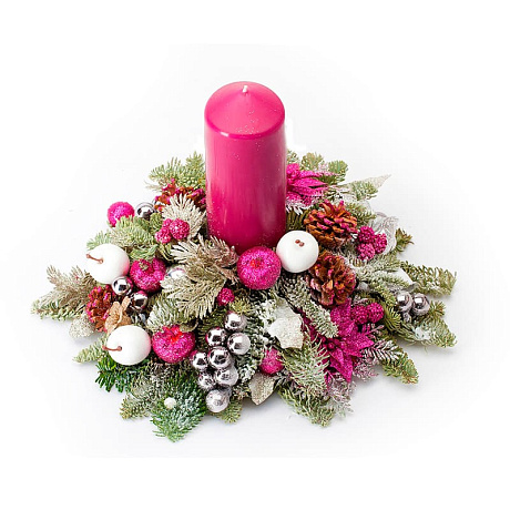 Композиция на Новый год с розовой свечой и декором - Фото 1