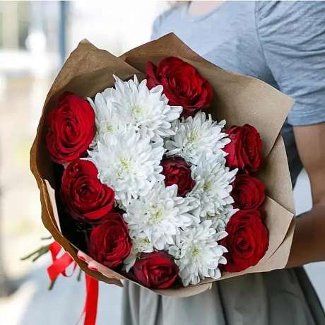 Купить Букет цветов Классический №161 в Москве недорого с доставкой