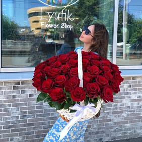 51 Роза в корзине (Эквадор)