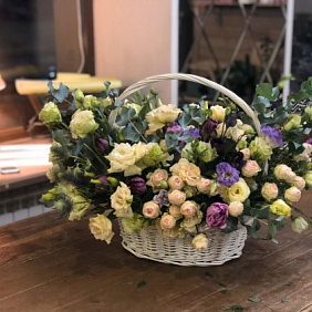 Большая корзина из живых цветов "корзина счастья"