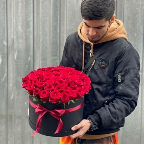 Цветы в коробке №689