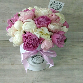 Букет цветов "Пионовое ассорти"