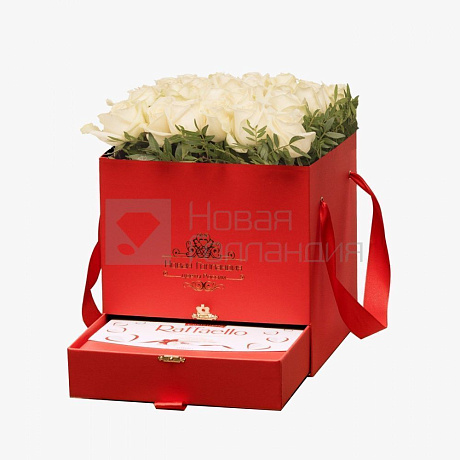 Красная коробка шкатулка 25 белых роз Raffaello в подарок №396 - Фото 1