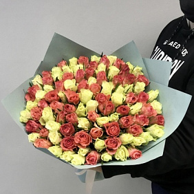 101 розовая и белая кенийская розочка