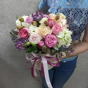 Цветы в коробке №956