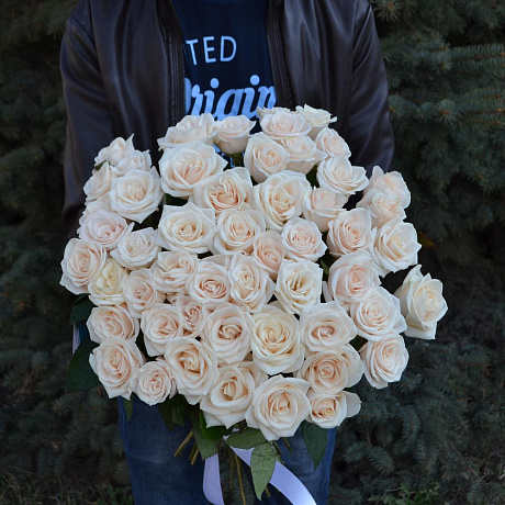 белая роза Аваланж - Фото 1