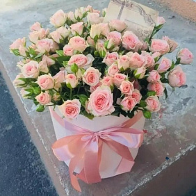 Коробочка с кустовой розой №161