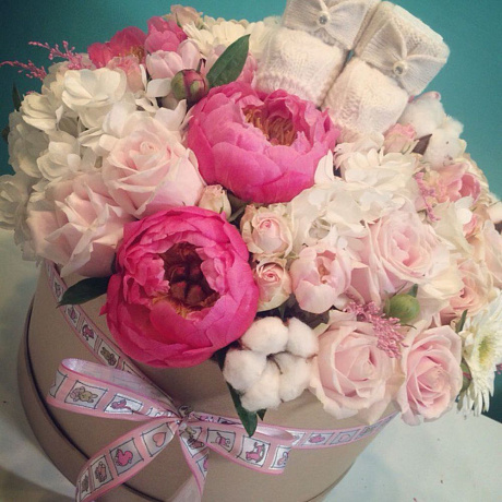 Букет цветов С рождением! - Фото 1