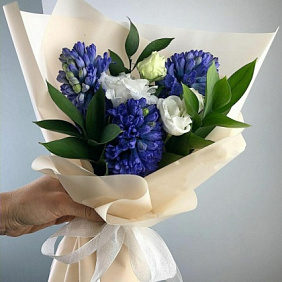 Букет цветов "Ароматный гиацинт"