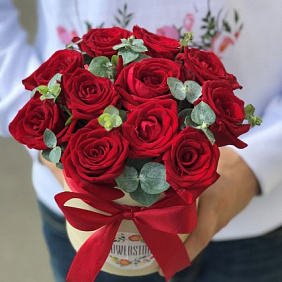 Коробки с цветами. Розы.  11 роз . N206