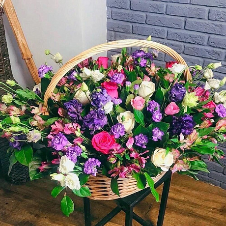 Корзина с цветами МегаПолис - Фото 1