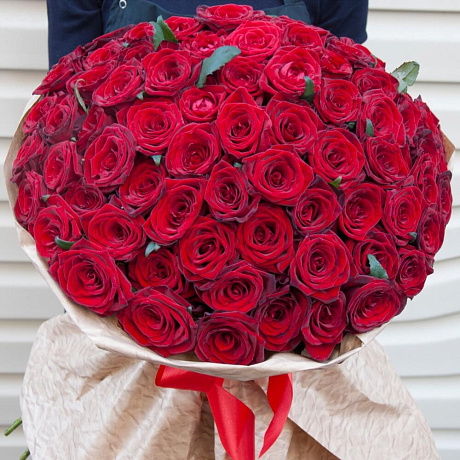 Букет из 61 красной розы (80 см) - Фото 1