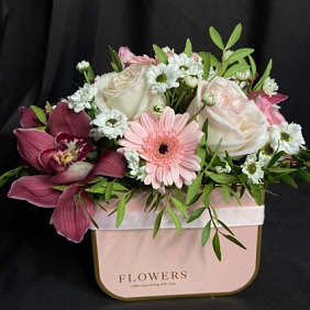 Цветы в коробке №225