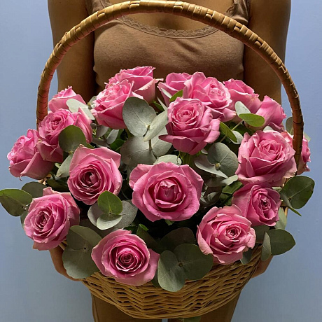 Корзина с розами розовыми - Фото 1