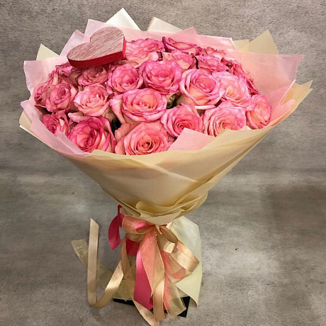 Букет «Любовь» из 25 роз 60 см - Фото 1