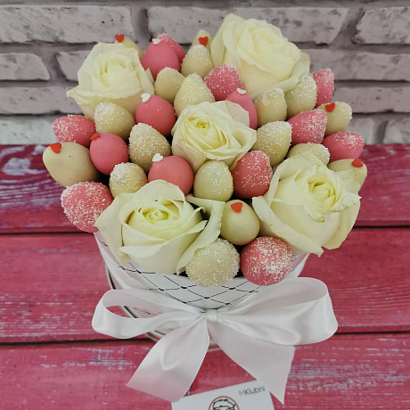 БУКЕТ В ШЛЯПНОЙ КОРОБКЕ L 2 - Фото 1