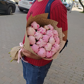 19 пионов Сара Бернар