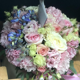 Цветы в коробке №655